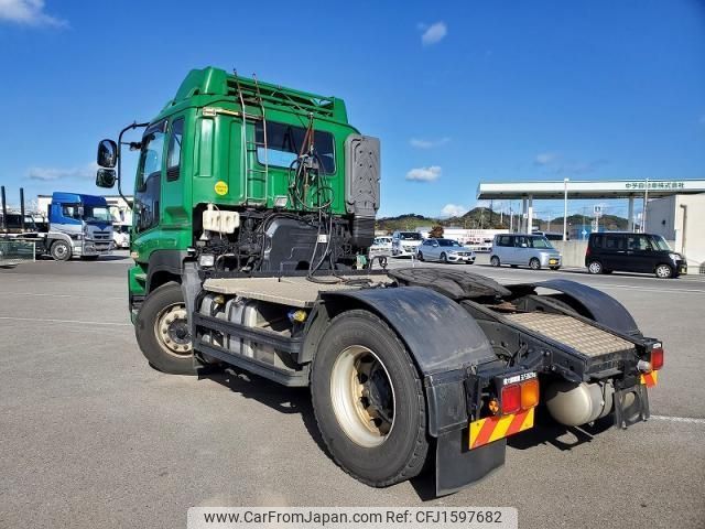 isuzu giga 2011 CFJ1597682 image 2
