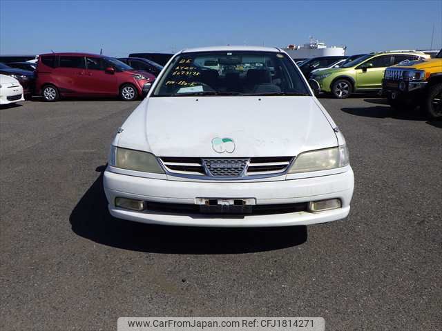 toyota carina 2001 CFJ1814271 image 1