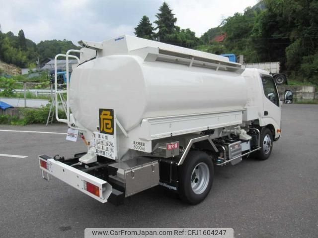 hino dutro 2024 CFJ1604247 image 2
