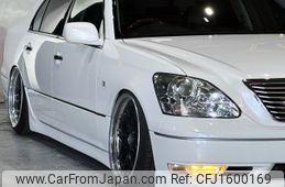 toyota celsior 2004 CFJ1600169