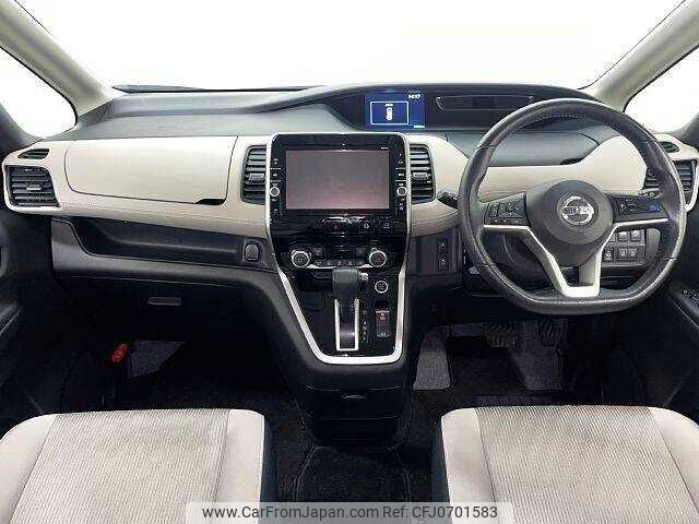 nissan serena 2018 504928-927636 image 1