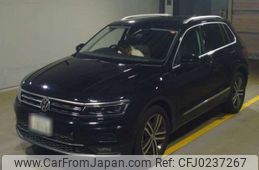 volkswagen tiguan 2018 -VOLKSWAGEN 【湘南 330ﾂ2926】--VW Tiguan LDA-5NDFGF--WVGZZZ5NZJW955188---VOLKSWAGEN 【湘南 330ﾂ2926】--VW Tiguan LDA-5NDFGF--WVGZZZ5NZJW955188-