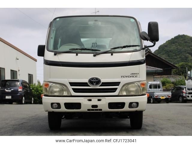 toyota toyoace 2013 CFJ1723041 image 2