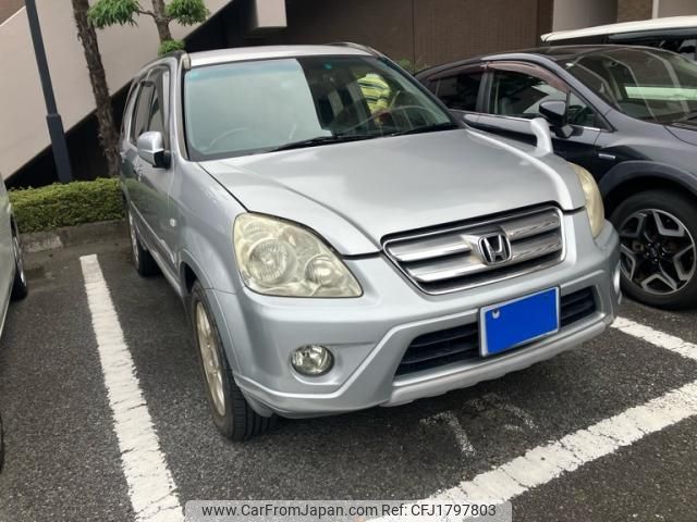 honda cr-v 2004 CFJ1797803 image 1