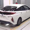 toyota prius-phv 2017 CFJ1567476 image 2