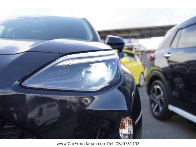 toyota yaris-cross 2022 CFJ0731198 image 2