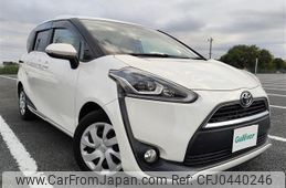 toyota sienta 2015 -TOYOTA--Sienta DBA-NSP170G--NSP170-7004613---TOYOTA--Sienta DBA-NSP170G--NSP170-7004613-