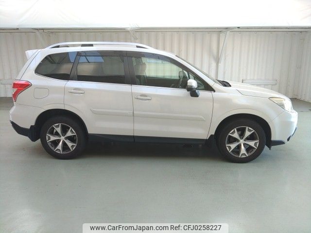 subaru forester 2014 ENHANCEAUTO_1_ea288586 image 2