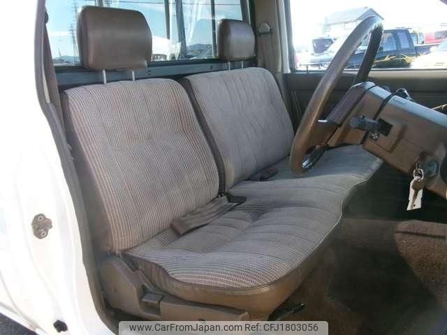 nissan datsun-pickup 1988 CFJ1803056 image 2