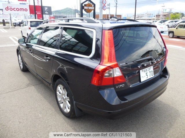 volvo v70 2010 -VOLVO--Volvo V70 BB5254W--1155377---VOLVO--Volvo V70 BB5254W--1155377- image 2