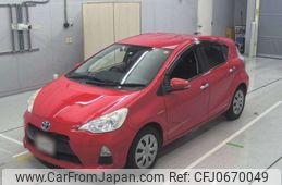 toyota aqua 2013 -TOYOTA--AQUA NHP10-6238669---TOYOTA--AQUA NHP10-6238669-