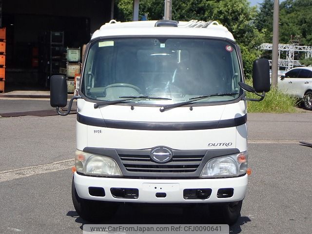 hino dutro 2010 24411702 image 2