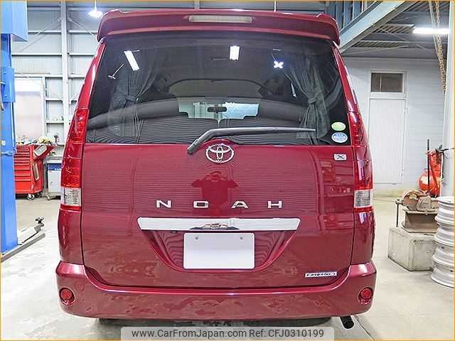 toyota noah 2004 TE4248 image 2