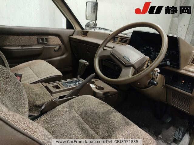 1988 Toyota Masterace Surf YR20Gカイ - Car Price $6,527