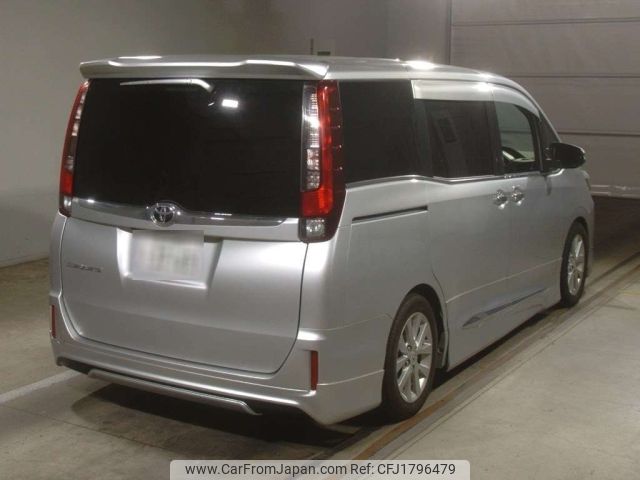 toyota esquire 2015 CFJ1796479 image 2
