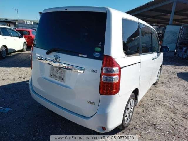 toyota noah 2013 -TOYOTA--Noah DBA-ZRR70G--ZRR70-0554327---TOYOTA--Noah DBA-ZRR70G--ZRR70-0554327- image 2