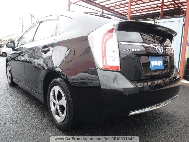 toyota prius 2014 -TOYOTA--Prius ZVW30--5729759---TOYOTA--Prius ZVW30--5729759- image 2