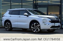 mitsubishi outlander-phev 2022 CFJ1784958