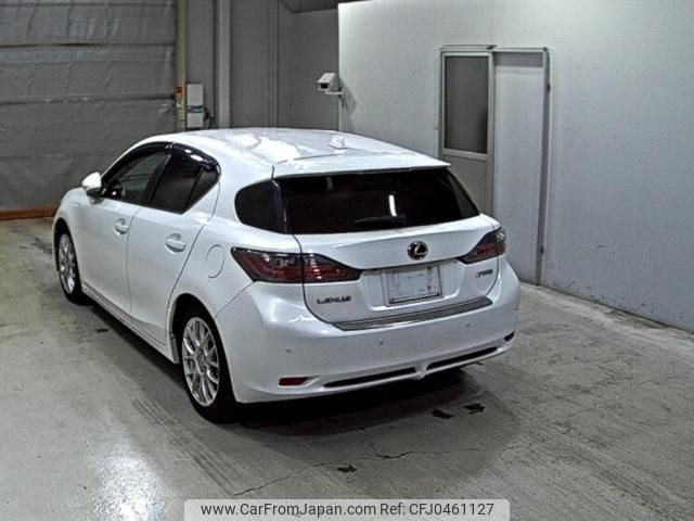 lexus ct 2011 quick_quick_DAA-ZWA10_ZWA10-2052875 image 2