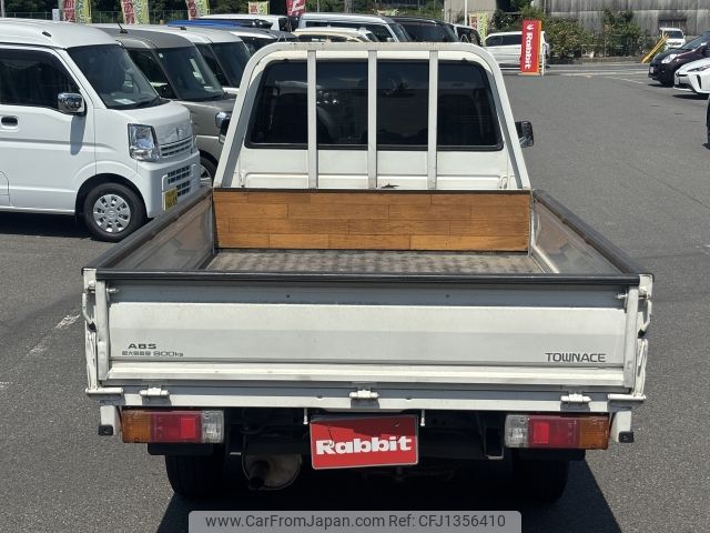 toyota townace-truck 2005 -TOYOTA--Townace Truck GK-KM70--KM70-1002401---TOYOTA--Townace Truck GK-KM70--KM70-1002401- image 2