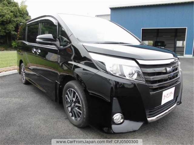 toyota noah 2017 -TOYOTA--Noah DBA-ZRR80W--ZRR80W-0329738---TOYOTA--Noah DBA-ZRR80W--ZRR80W-0329738- image 1