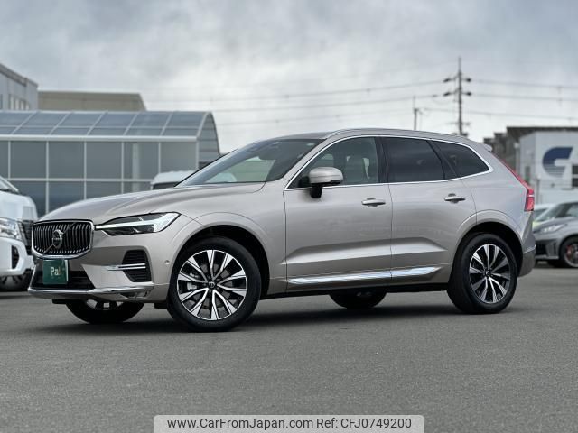 volvo xc60 2023 quick_quick_UB420TXCM_YV1UZL1M7P1319968 image 1