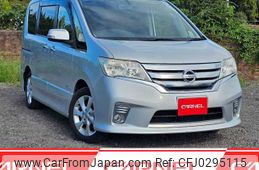 nissan serena 2013 M00559