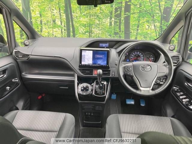 toyota voxy 2018 -TOYOTA--Voxy DBA-ZRR80W--ZRR80-0466583---TOYOTA--Voxy DBA-ZRR80W--ZRR80-0466583- image 2