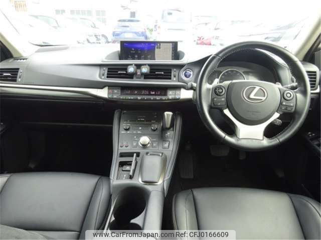 lexus ct 2018 -LEXUS 【名古屋 367】--Lexus CT DAA-ZWA10--ZWA10-2332051---LEXUS 【名古屋 367】--Lexus CT DAA-ZWA10--ZWA10-2332051- image 2