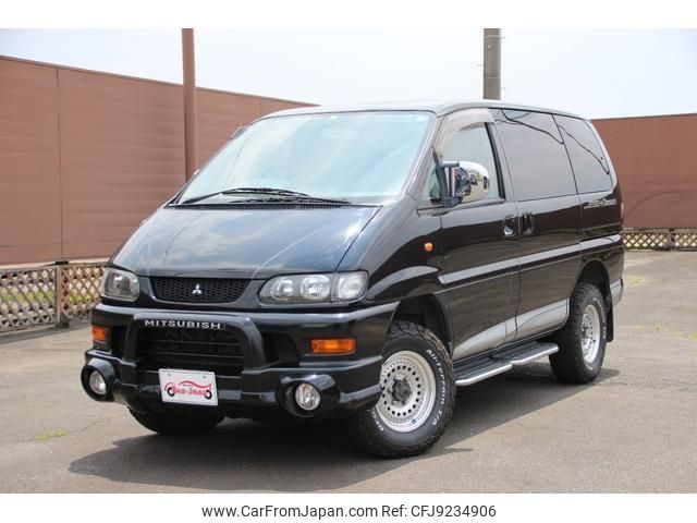 mitsubishi delica-spacegear 2002 quick_quick_PD6W_PD6W-0800711 image 1