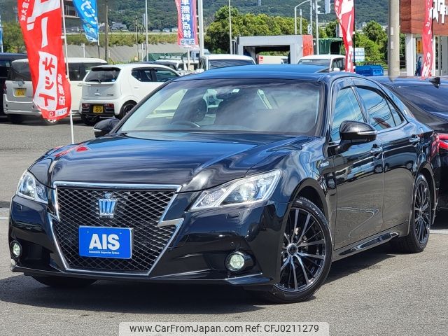 toyota crown 2013 -TOYOTA--Crown DAA-AWS210--AWS210-6005611---TOYOTA--Crown DAA-AWS210--AWS210-6005611- image 1