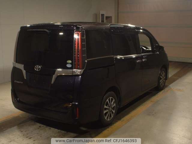 toyota esquire 2018 CFJ1646393 image 2