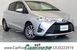 toyota vitz 2017 -TOYOTA--Vitz DAA-NHP130--NHP130-2017118---TOYOTA--Vitz DAA-NHP130--NHP130-2017118-