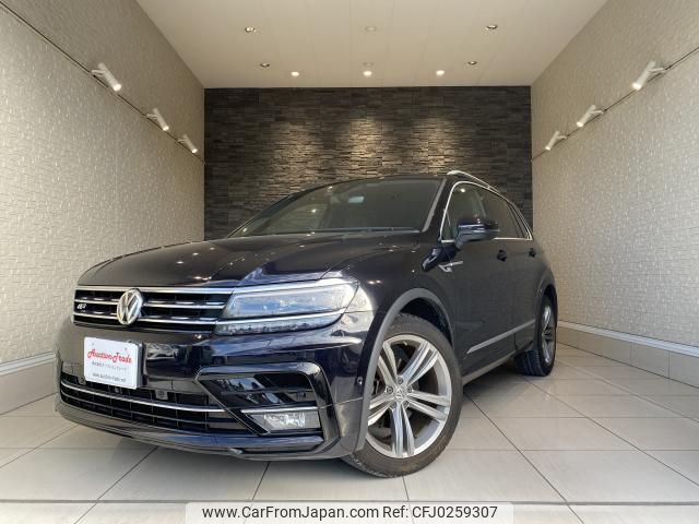 volkswagen tiguan 2018 quick_quick_5NCZE_WVGZZZ5NZJW939456 image 1