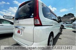 nissan serena 2005 TE1920