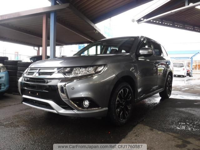 mitsubishi outlander-phev 2016 CFJ1760587 image 1