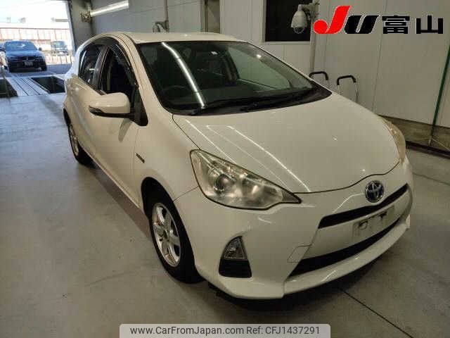 toyota aqua 2012 CFJ1437291 image 1