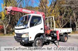 hino dutro 2004 CFJ0501458
