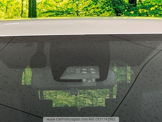 toyota voxy 2022 CFJ1747362 image 2