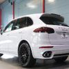 porsche cayenne 2015 quick_quick_ABA-92ACXZA_WP1ZZZ92ZGLA77773 image 4