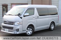toyota-hiace-wagon-2010-21806-car_1624a3d9-aa75-4485-80a0-acc09196028c