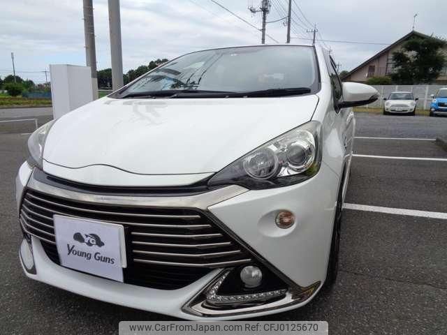 toyota aqua 2014 quick_quick_DAA-NHP10_NHP10-2285140 image 2