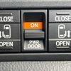 toyota voxy 2018 CFJ1585591 image 5