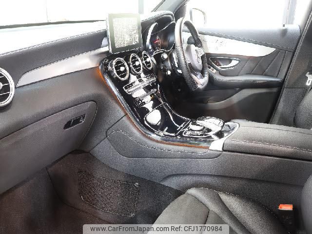 mercedes-benz glc-class 2016 CFJ1770984 image 2