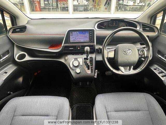 toyota sienta 2015 504928-930872 image 1