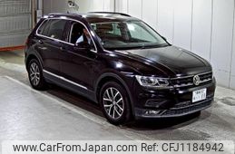 volkswagen tiguan 2018 -VOLKSWAGEN 【愛媛 372ろ11】--VW Tiguan 5NCZE-WVGZZZ5NZJN904272---VOLKSWAGEN 【愛媛 372ろ11】--VW Tiguan 5NCZE-WVGZZZ5NZJN904272-