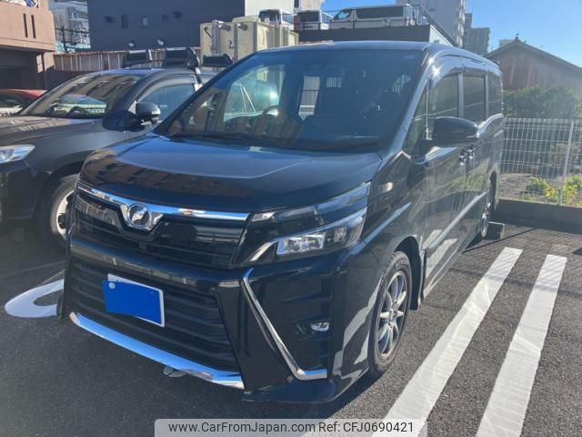 toyota voxy 2018 -TOYOTA--Voxy DBA-ZRR80W--ZRR80-0386653---TOYOTA--Voxy DBA-ZRR80W--ZRR80-0386653- image 1