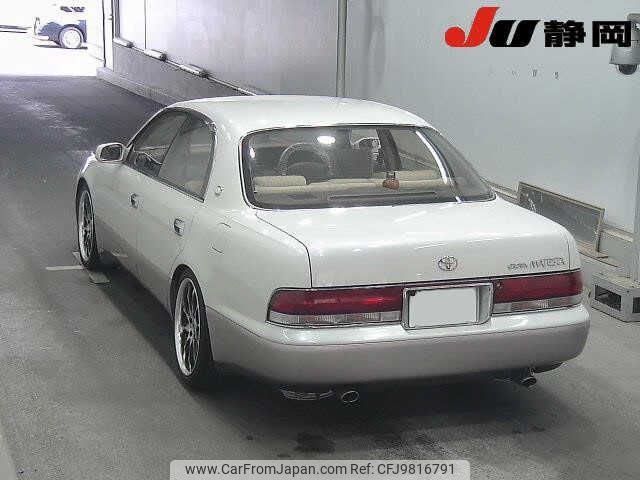 国産名車1/24 No199 Toyota Crown Majesta 1995 EDICOLA VQJ-USC199 Scale 1/24 | TOYOTA CROWN MAJESTA 1995 SILVER