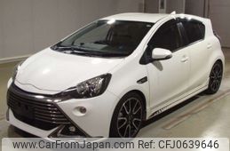 toyota aqua 2015 -TOYOTA--AQUA NHP10-2436390---TOYOTA--AQUA NHP10-2436390-