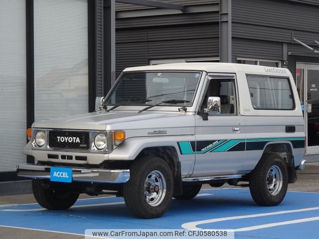 toyota landcruiser-70 1985 GOO_JP_700060001230241121003 image 1